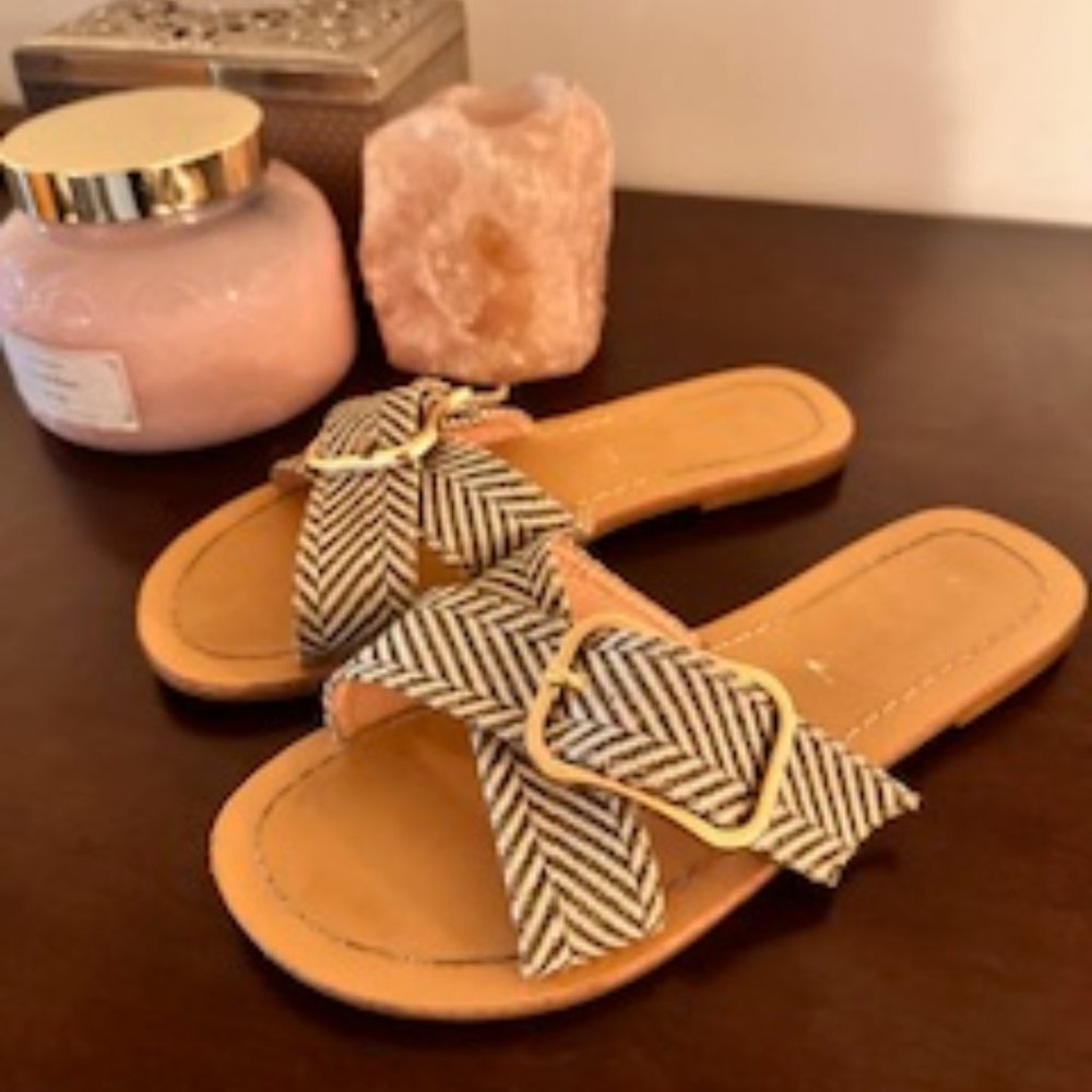 SHEIN women's size 6 sandals